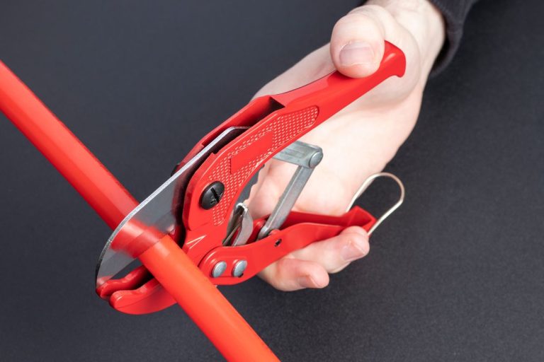 How To Cut PEX Tubing (With Pictures)