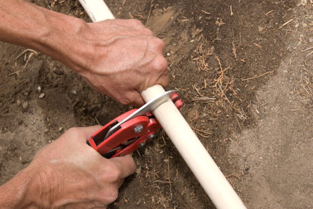 How To Cut PEX Tubing (With Pictures)