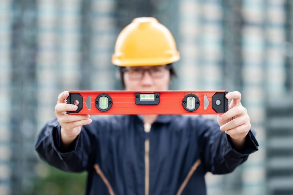 How To Use A Level - EzyGrind